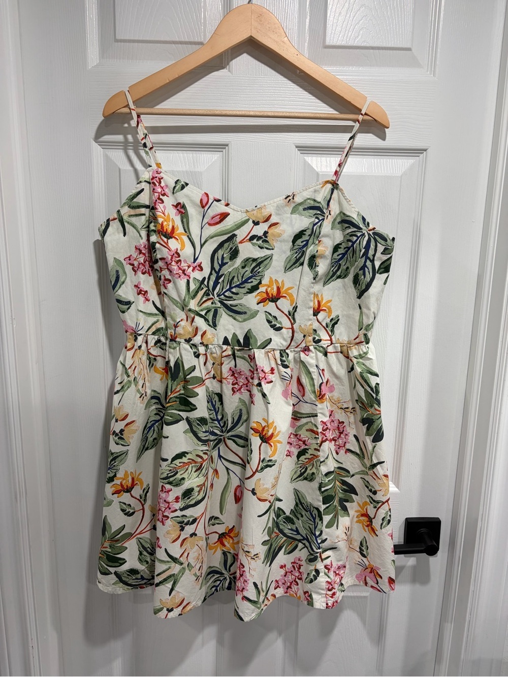 H&M Women’s Floral Spaghetti Strap Flared-Skirt Cotton Sundress Cinched Waist
